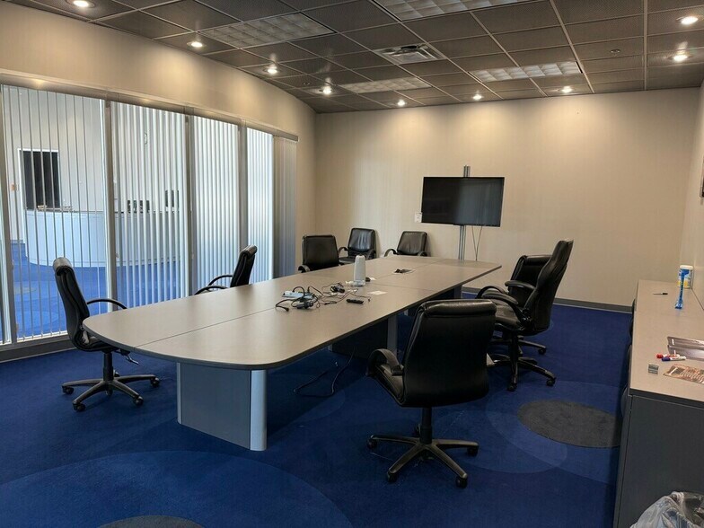 More Photos Of 29770 Hudson Dr, Novi Research And Development For Sale