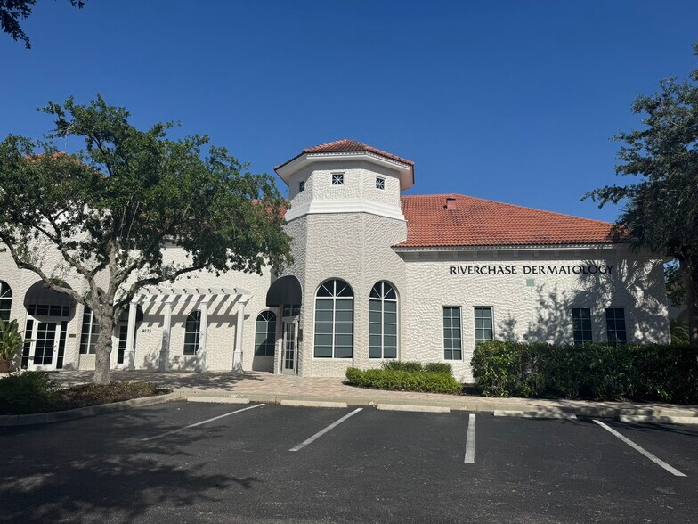 Primary Photo Of 9125 Corsea del Fontana Way, Naples Medical For Sale