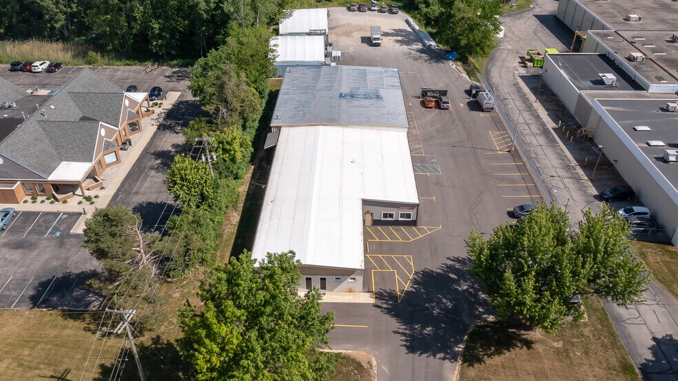 More Photos Of 6250 Jackson Rd, Ann Arbor Freestanding For Lease
