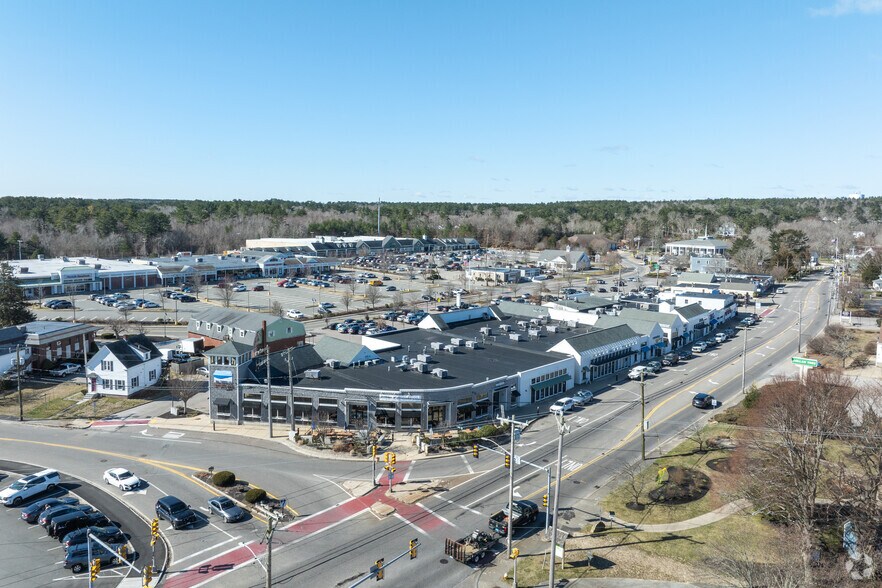 More Photos Of 1899 Ocean St, Marshfield Freestanding For Lease