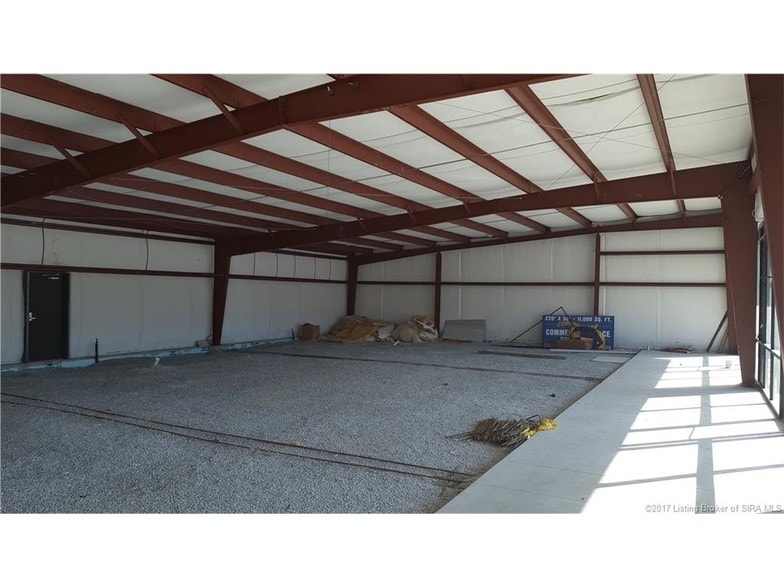 More Photos Of 326 Indiana Ave, Sellersburg Office For Lease