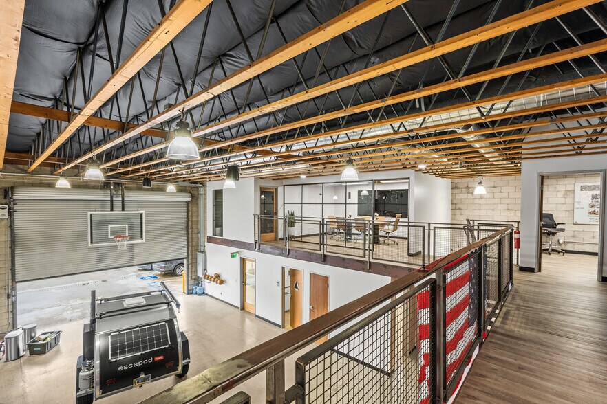 More Photos Of 225-231 W 16th St, National City Service For Sale