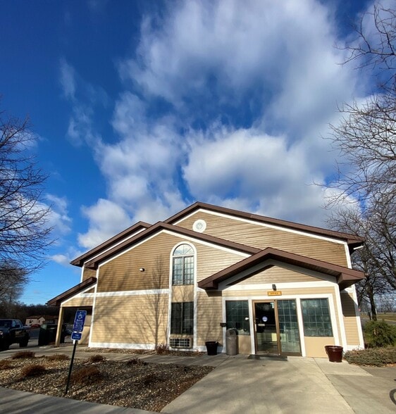 More Photos Of 232 Withers Harbor Dr, Red Wing Hotel For Sale