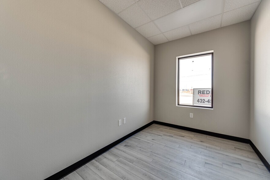 More Photos Of TBD Lot 4 ECR 140, Midland Warehouse For Sale