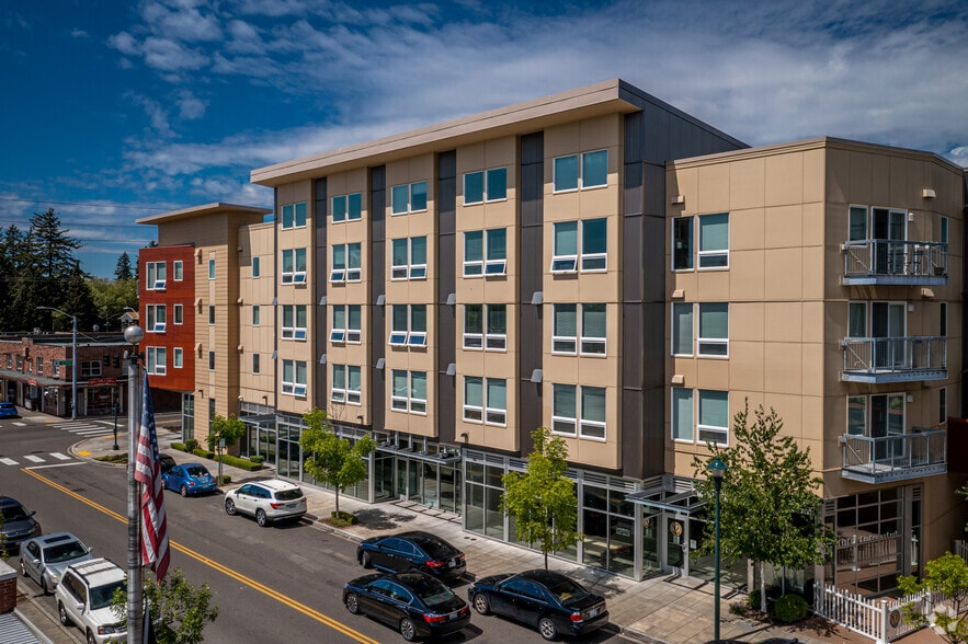 More Photos Of 323 Garfield St S, Parkland Apartments For Lease