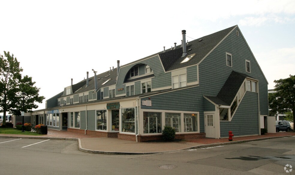 More Photos Of 70-102 Wharf St, Salem Apartments For Lease