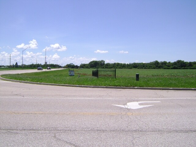 More Photos Of 3130 Wabash Ave, Springfield Land For Sale