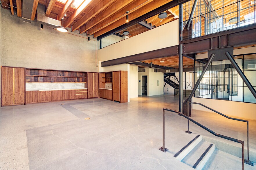 More Photos Of 2352 Ripple St, Los Angeles Loft Creative Space For Sale