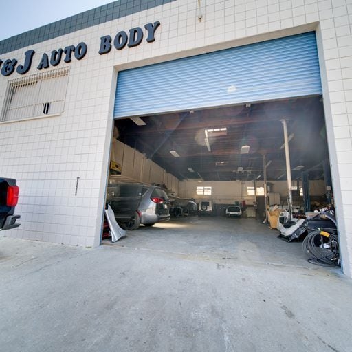 More Photos Of 2770 108th St, Lynwood Warehouse For Lease