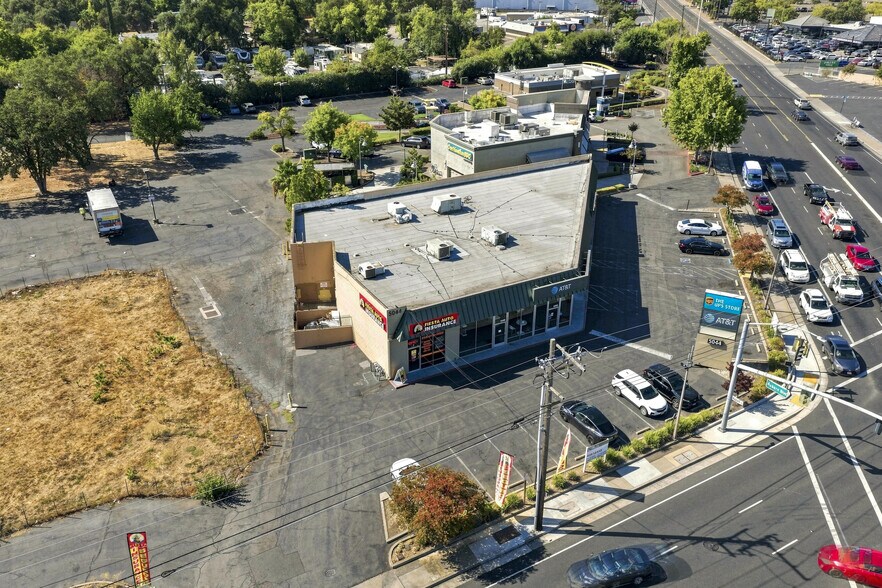 More Photos Of 5044 Madison Ave, Sacramento General Retail For Sale