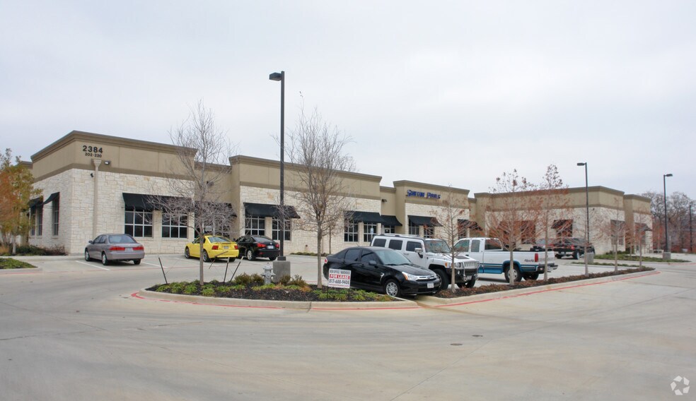 More Photos Of 2384 North Highway 287, Mansfield Office For Lease