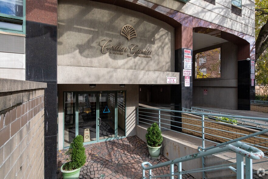 More Photos Of 4231 Colden St, Flushing Apartments For Lease