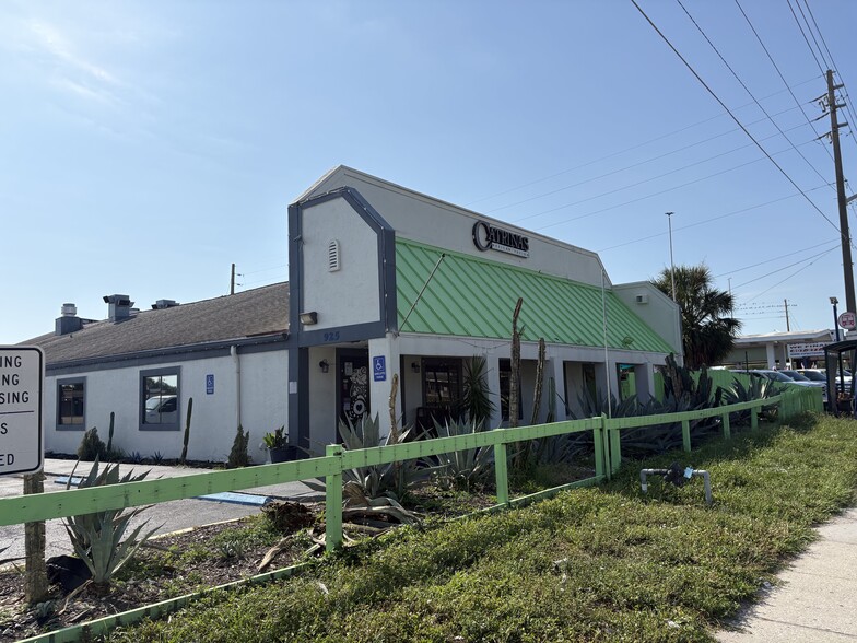 More Photos Of 925 N Semoran Blvd, Orlando Restaurant For Lease