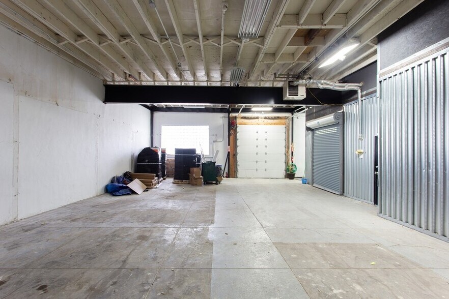 More Photos Of 910 Grand Ave, North Bergen Warehouse For Sale