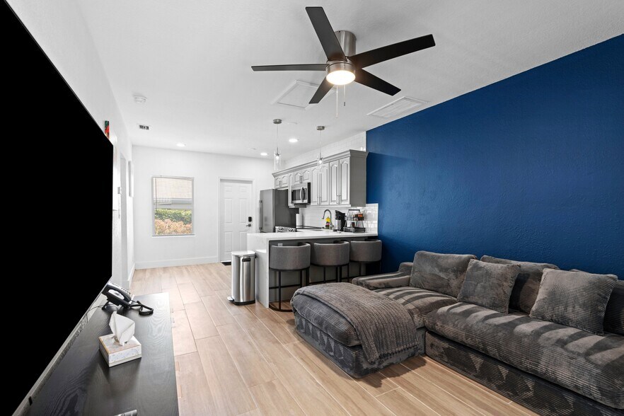 More Photos Of 1301 NE 16th Ter, Fort Lauderdale Apartments For Sale