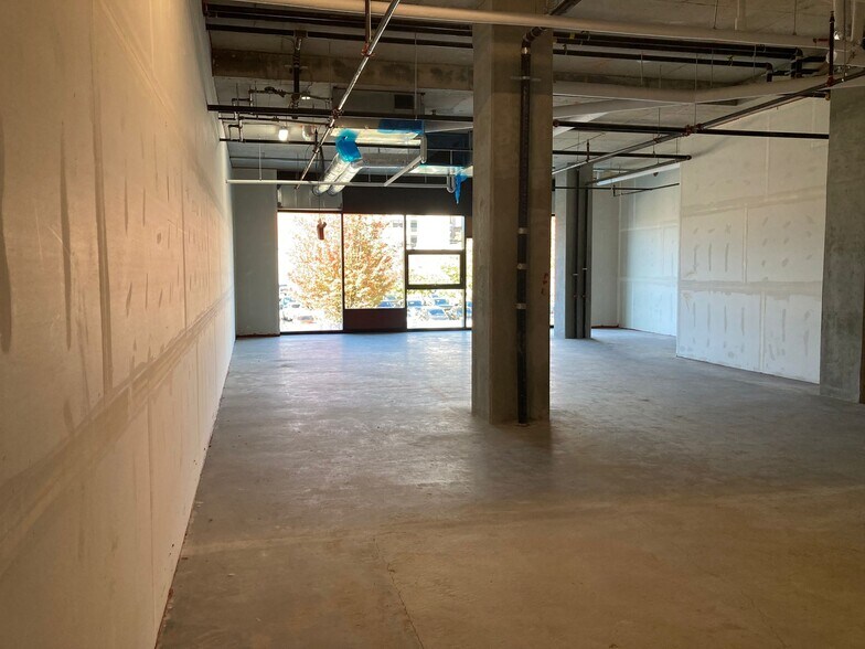 More Photos Of 1526 Finlay St, White Rock Apartments For Sale