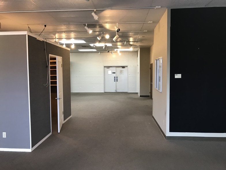 More Photos Of 226 N 1st St, Turlock Freestanding For Sale