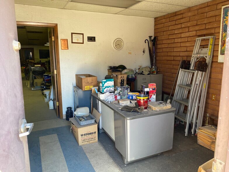 More Photos Of 208 W Maricopa Fwy, Phoenix Warehouse For Sale