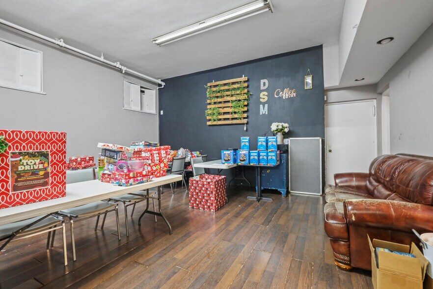 More Photos Of 7202 Myrtle Ave, Glendale Lodge Meeting Hall For Sale