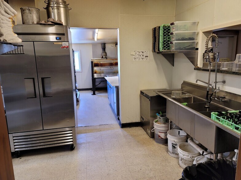 More Photos Of 739 W Main St, Deshler Bowling Alley For Sale