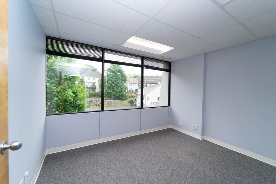 More Photos Of 37 North Ave, Norwalk Office For Lease