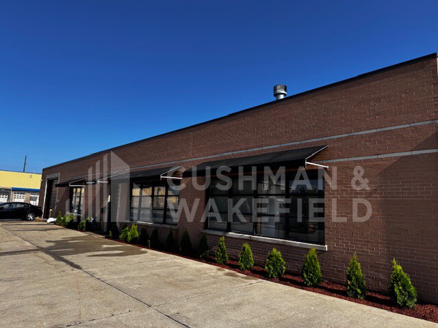 Primary Photo Of 3200 W Le Moyne Ave, Stone Park Warehouse For Lease