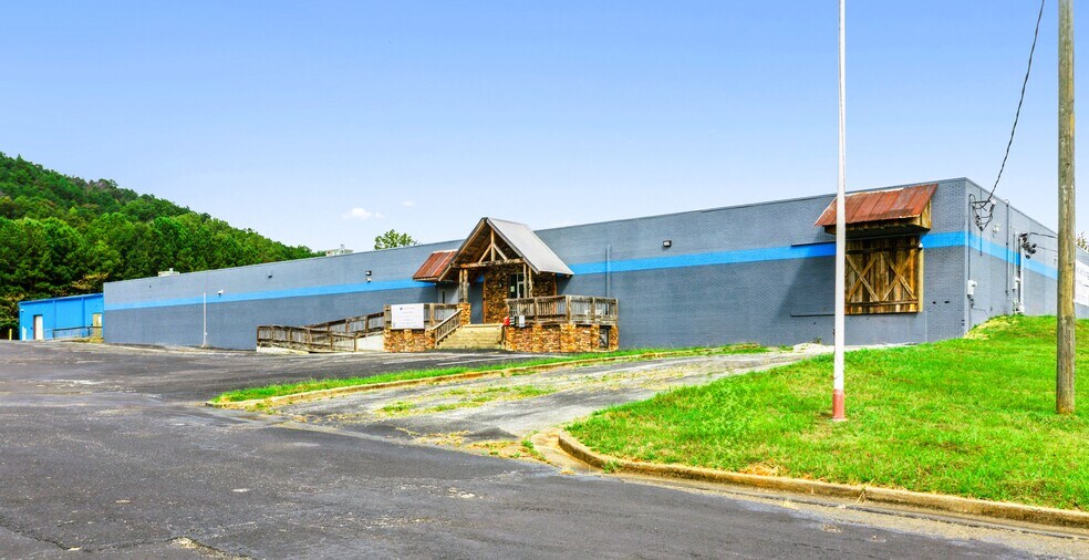 Primary Photo Of 321 Hamric Dr W, Oxford Self Storage For Sale