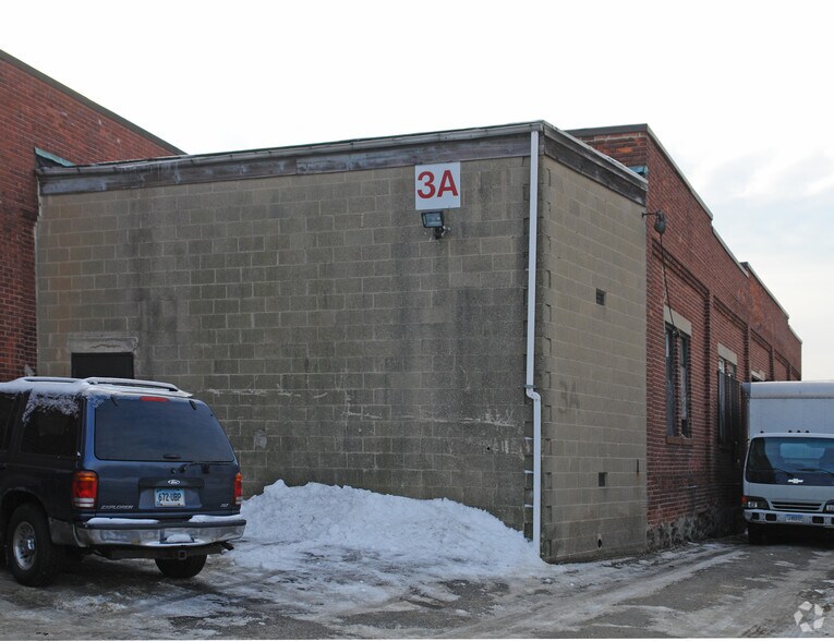 More Photos Of 425 Fairfield Ave, Stamford Warehouse For Lease