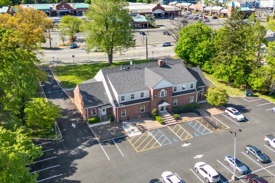 More Photos Of 215 Old Tappan Rd, Old Tappan Medical For Lease