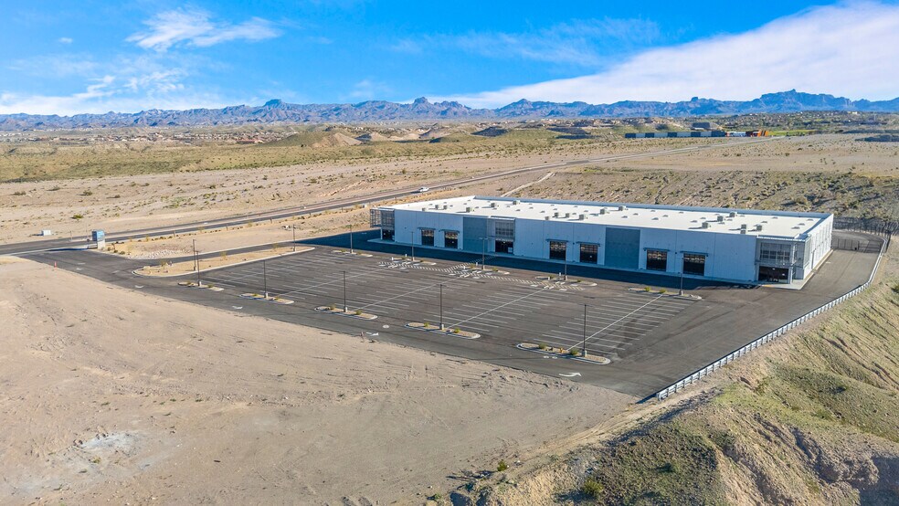 More Photos Of Laughlin Ranch Blvd, Bullhead City Warehouse For Lease