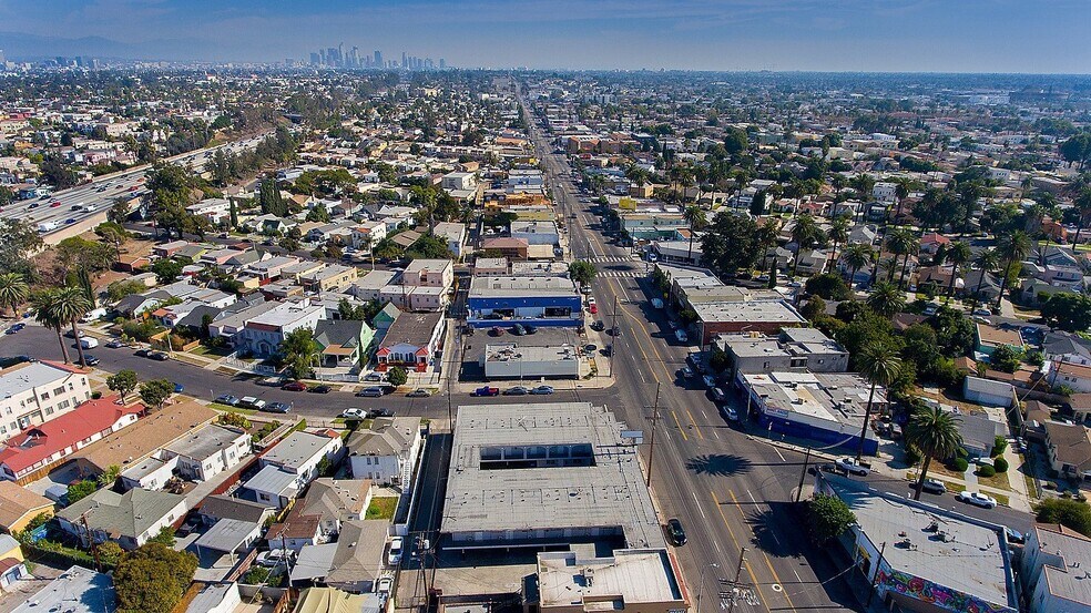 More Photos Of 4905 W Adams Blvd, Los Angeles Apartments For Sale