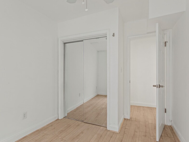 More Photos Of 1223 N St NW, Washington Apartments For Sale