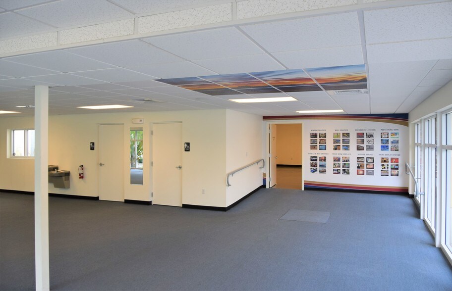 More Photos Of 800 W Indiantown Rd, Jupiter Storefront Retail Office For Sale