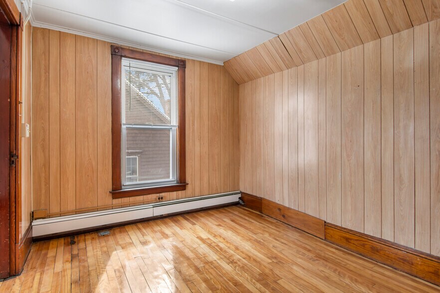 More Photos Of 4 Elm St, Lancaster Apartments For Sale