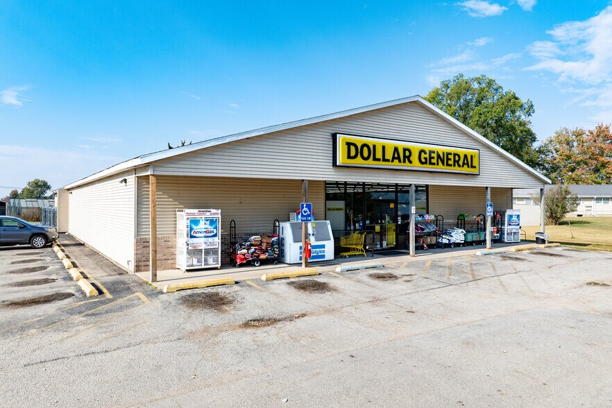 Primary Photo Of 505 S Commercial Dr, Abingdon Freestanding For Sale