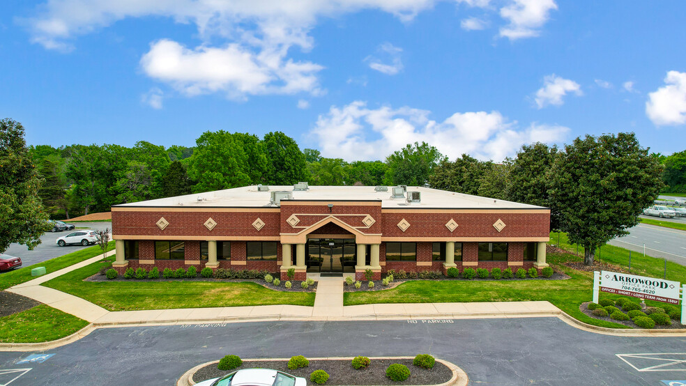 Primary Photo Of 9635 Southern Pine Blvd, Charlotte Office For Lease