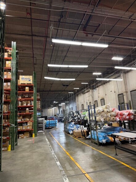 More Photos Of 111 Badger Ln, Statesville Distribution For Lease