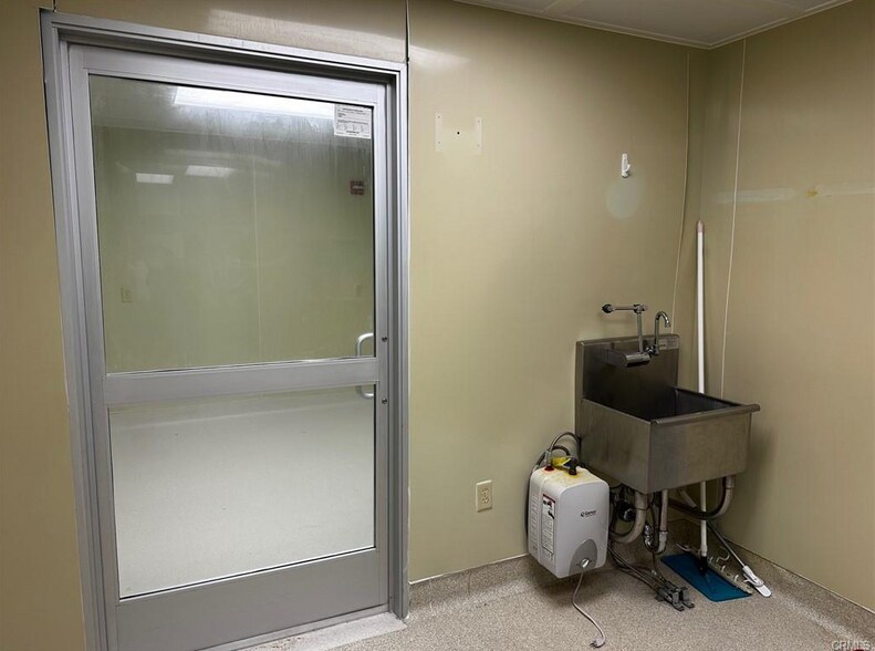 More Photos Of 132 Mission Ranch Blvd, Chico Office For Lease