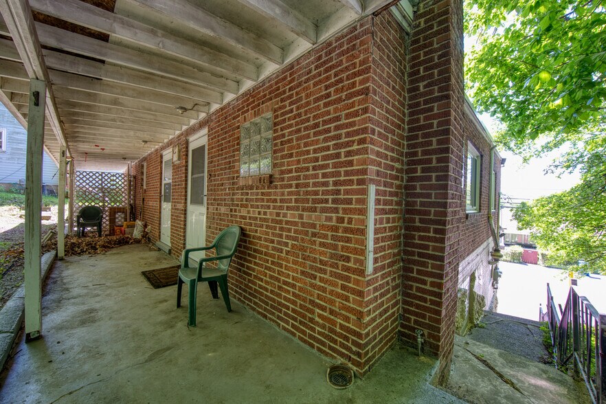 More Photos Of 5614 Verona Rd, Verona Office Residential For Sale
