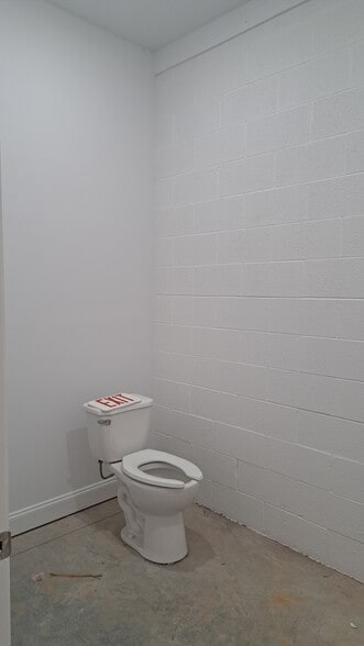 More Photos Of 29 Dorton Way, Crossville Light Distribution For Sale