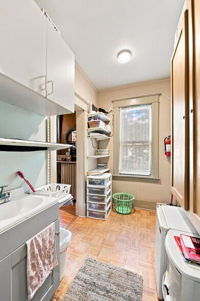 More Photos Of 1208 Grand Ave, Saint Paul Storefront Retail Office For Sale