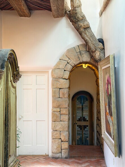 More Photos Of 1075 Paseo de Peralta, Santa Fe General Retail For Sale