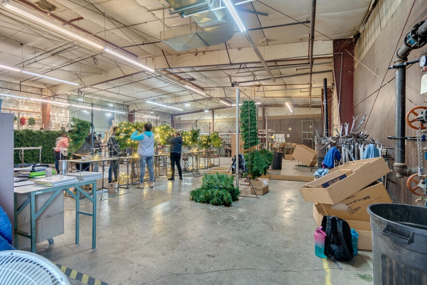 More Photos Of 1620-1720 W Airway Rd, Lebanon Manufacturing For Sale