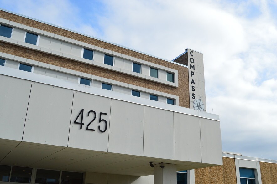 More Photos Of 425 Michigan Ave, Buffalo Office Residential For Lease