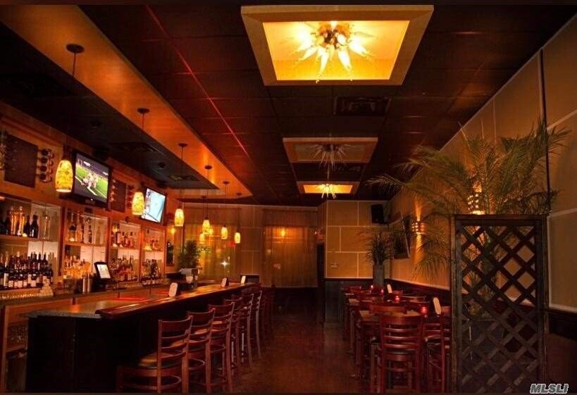 More Photos Of 279 Hillside Ave, Williston Park Bar For Sale