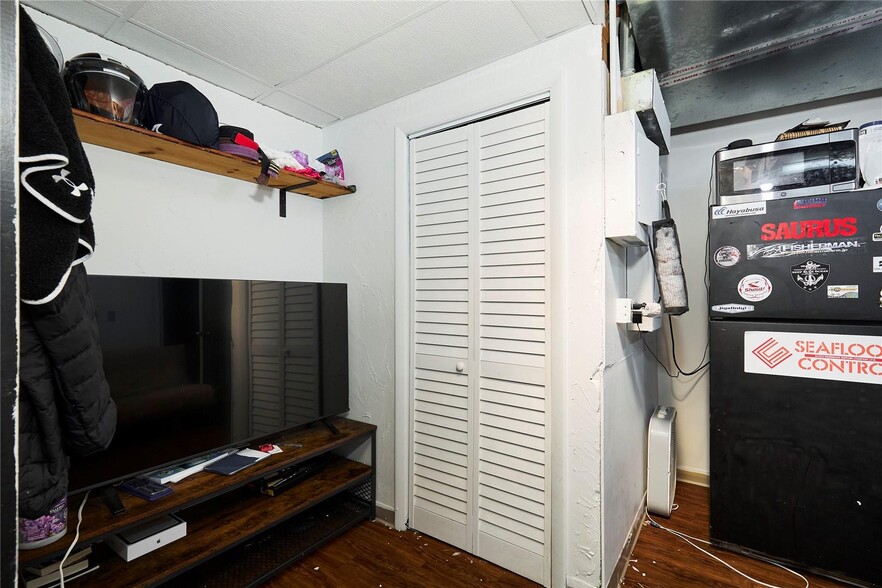 More Photos Of 1834 14th St, Bradenton Freestanding For Sale