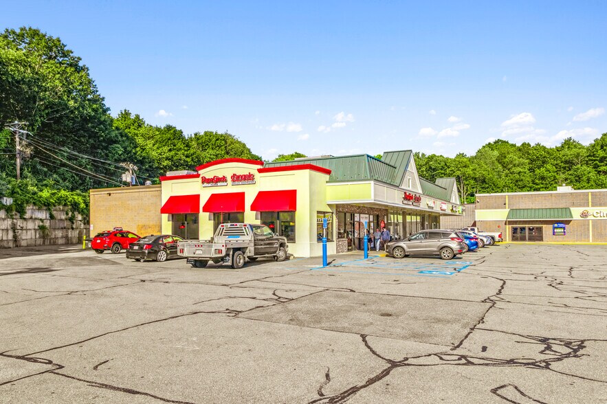 More Photos Of 326-384 Timpany Blvd, Gardner Unknown For Lease