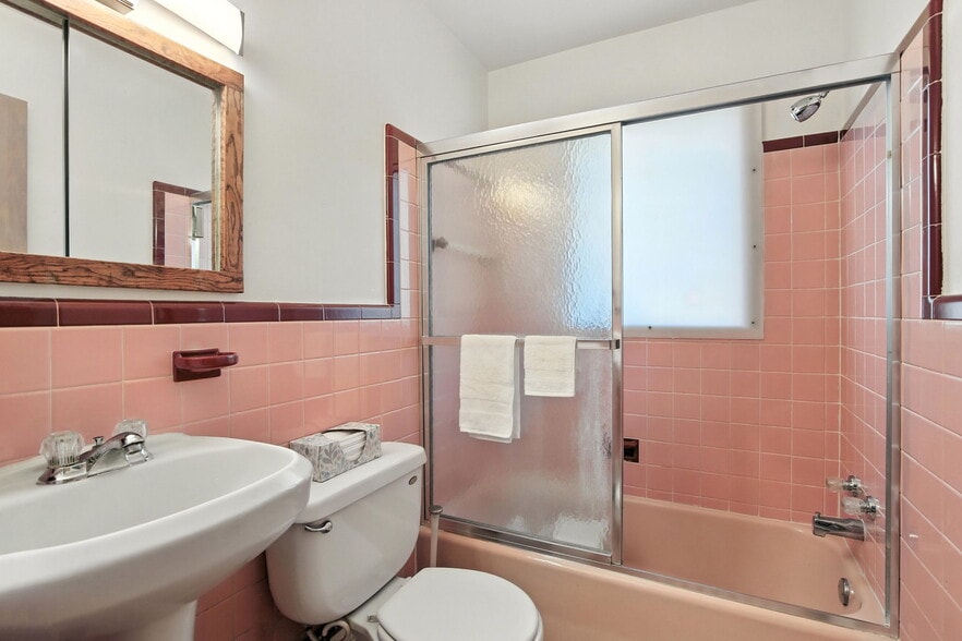 More Photos Of 2236 Pinehurst Ave, Saint Paul Apartments For Sale