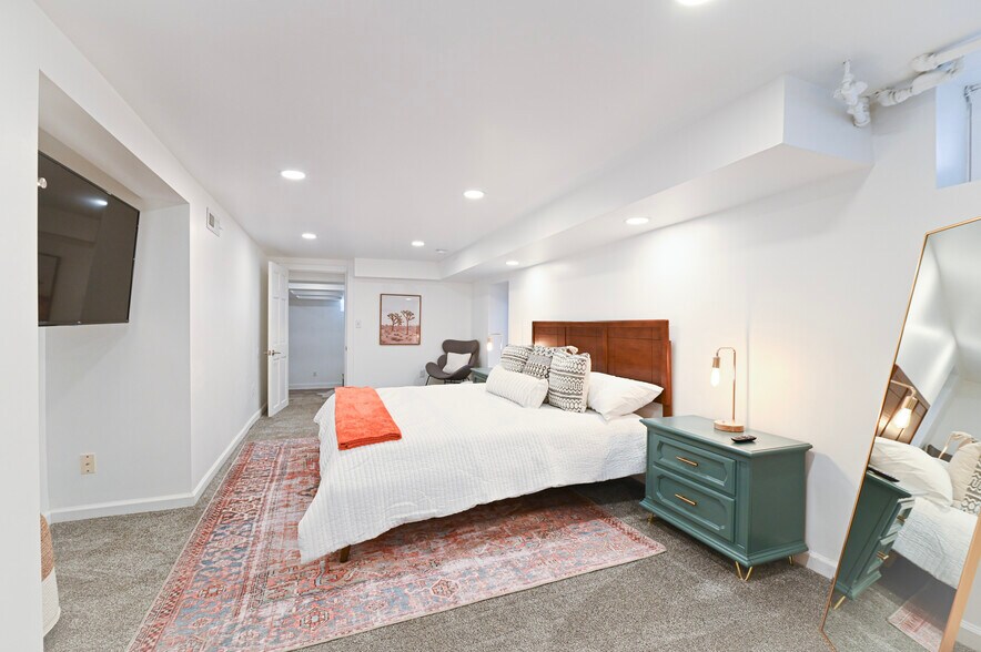 More Photos Of 5519 Northwest Radial Hwy, Omaha Medical For Sale