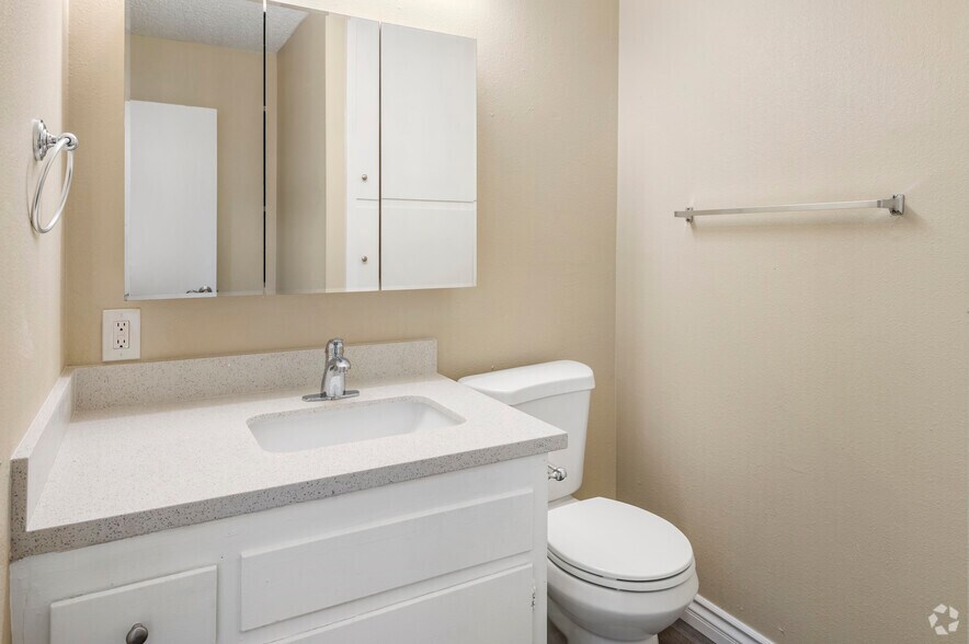 More Photos Of 1001 N Harbor Blvd, La Habra Apartments For Sale